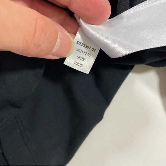 Athleta Air Out Cinch Tee Shirt Black Size Small - Picture 5 of 10